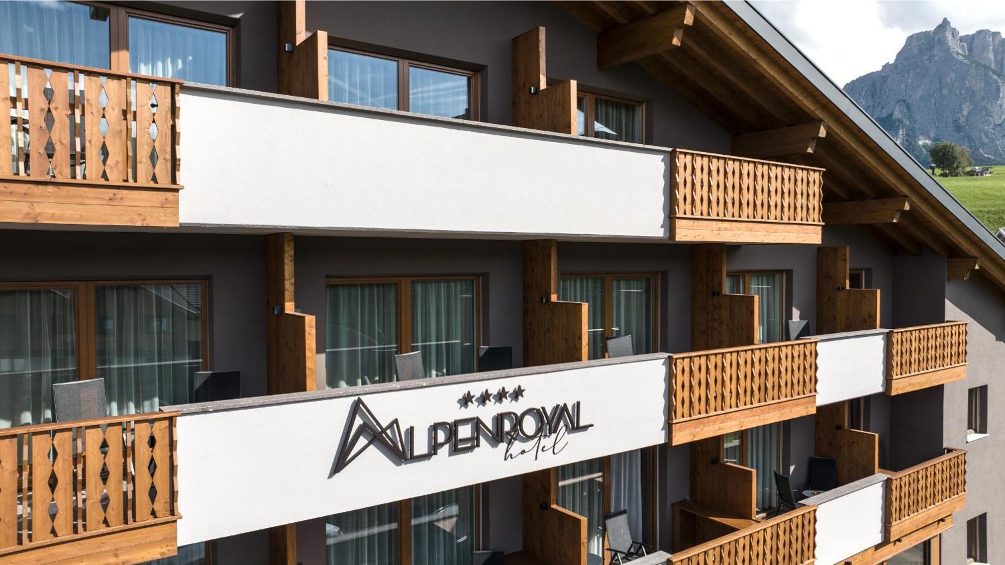 Hotel Alpenroyal Castelrotto Exterior foto