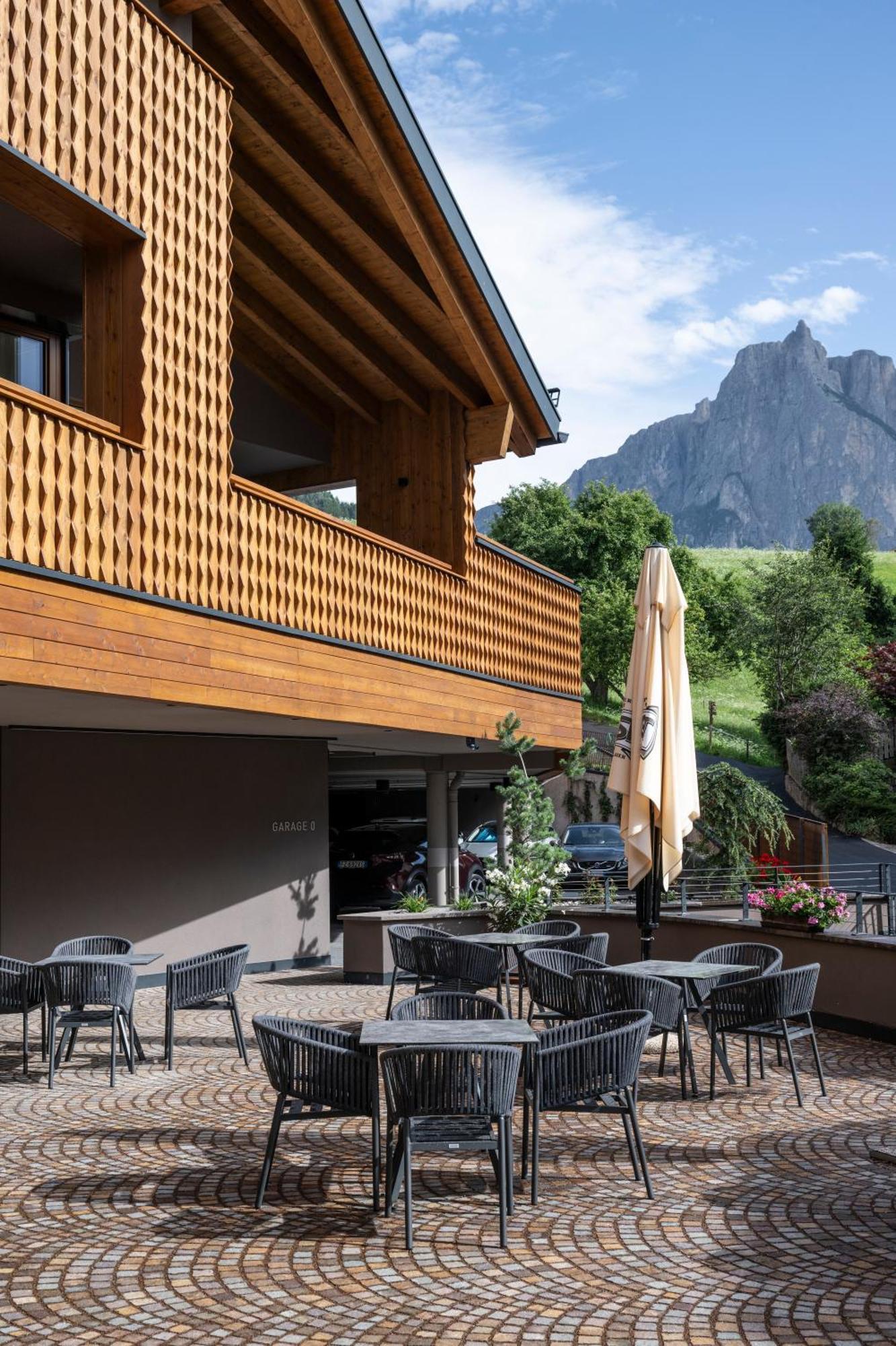 Hotel Alpenroyal Castelrotto Exterior foto